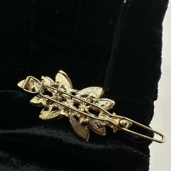 Brown floral hair clips set of 2 - Picture 2 of 7